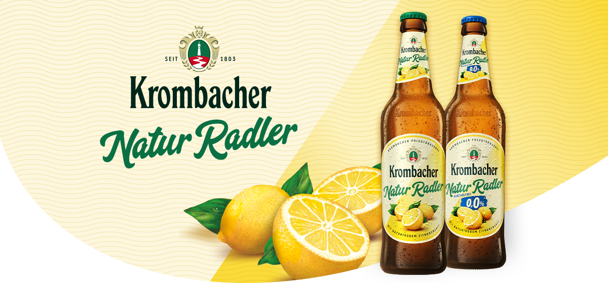 0,5l Flaschen Krombacher Naturradler und Naturradler o,0% und große Zitronen vor gelben Hintergrund mit NaturRadler Logo.