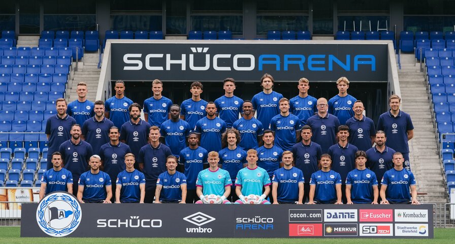 Das Mannschaftsbild von Arminia Bielefeld.