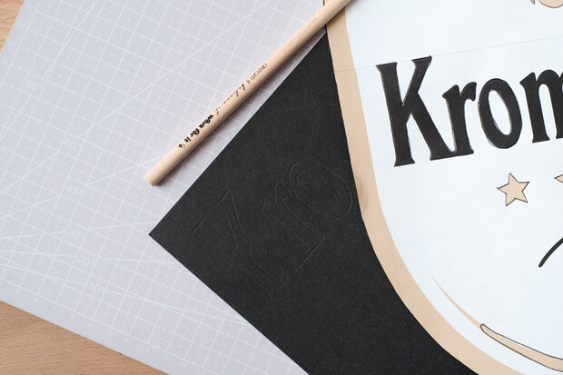 Einzelteile vorbereiten und ausschneiden.