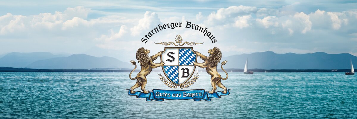 Logo von Starnberger Brauhaus mit Wappen, das zwei Löwen und ein blau-weißes Rautenmuster zeigt, vor einer Wasserlandschaft mit Bergen und Segelbooten.