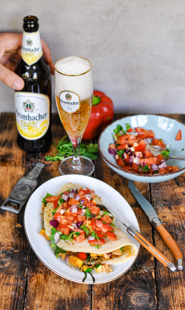 Die fertigen Crepes mit einem Krombacher Radler.