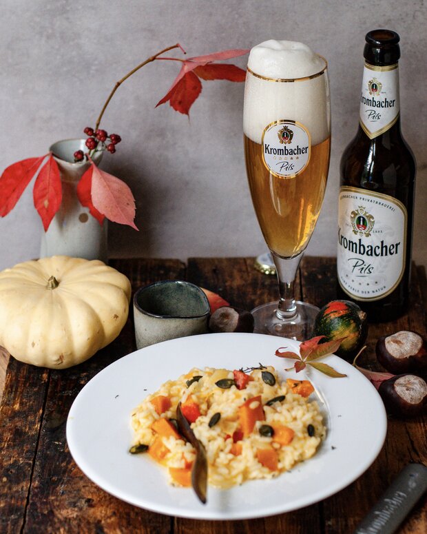 Ein Teller mit selbstgemachtem Kürbisrisotto.