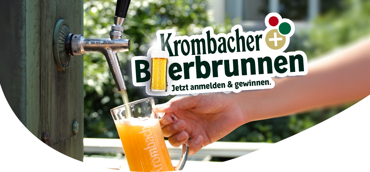 Hand hält ein Krombacher-Bierglas unter einen Zapfhahn, aus dem Bier eingeschenkt wird, daneben ein Aufkleber mit der Aufschrift 'Krombacher Bierbrunnen Jetzt spielen & gewinnen'.