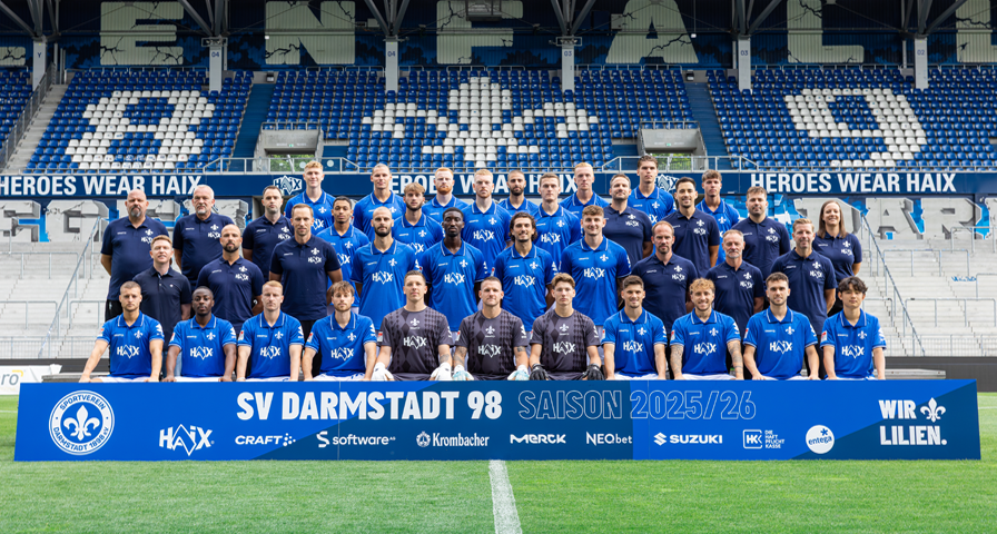 Das Mannschaftsbild der SV Darmstadt 98.