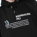 Schwarzer Hoodie mit weißem Text 'Krombacher Pils' und Beschreibung des Biers mit 4,8 % Alkohol.