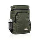 Grüner Kühlrucksack mit Fronttasche, seitlichem Netzfach mit Getränkedose und Krombacher-Logo auf der Vorderseite.