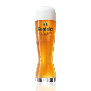 5501_krombachershop_Weizenglas_Produkt_001 Schlankes Weizenglas mit Schaumkrone und dem Schriftzug 'Krombacher Weizen NATURTRÜB'